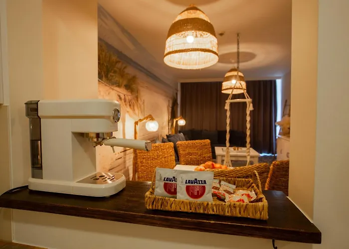 Beach Family Premium Spa Suite Private Jacuzzi, Sauna & Sea View
